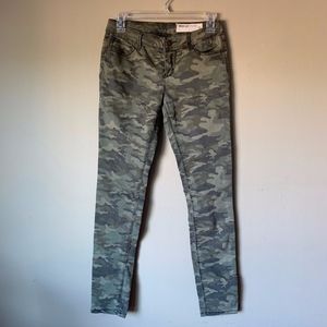 Wishlist Jeans Low Rise Skinny Camo Jeans S